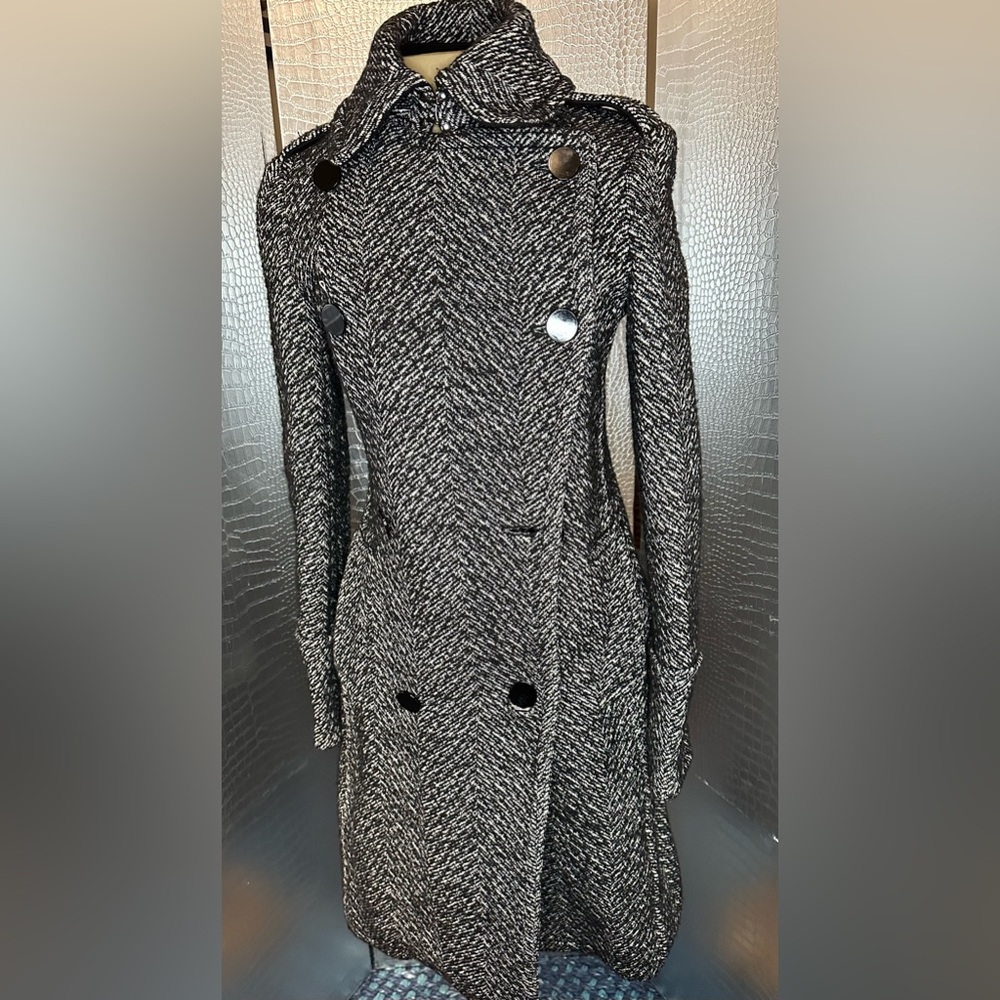 Club Monaco Black and White Double Breasted Herringbone Coat Missing Button